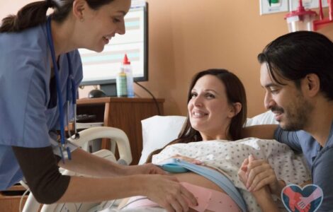 Holycross How Many Peole in the Room Giving Birth